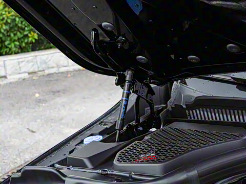 2026�� 530Li ������ M�˶���װ