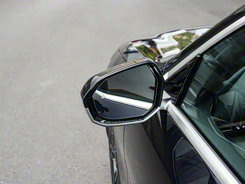 2026�� 530Li ������ M�˶���װ