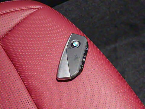 2026�� 530Li ������ M�˶���װ