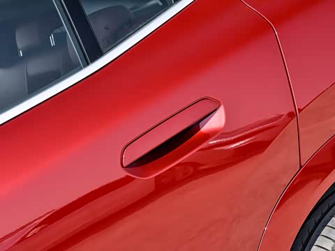 2026�� sDrive25i M�˶���װ