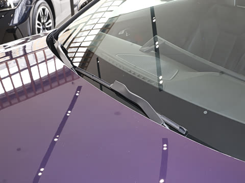 2026�� 225i M�˶���ҹ��װ