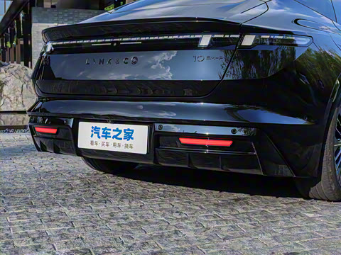 2025�� 240����Ultra