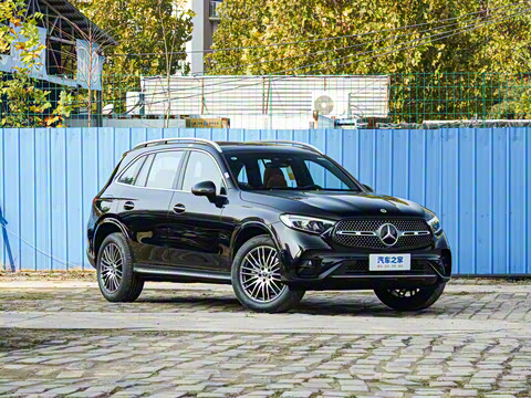 2026�� GLC 300 L 4MATIC ������ 5��