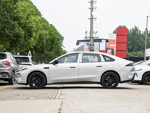 2026�� 535 MAX�����