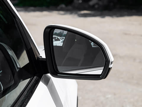 2026�� ���� 300TSI �����