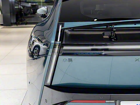 2025�� 702 ������ Ultra