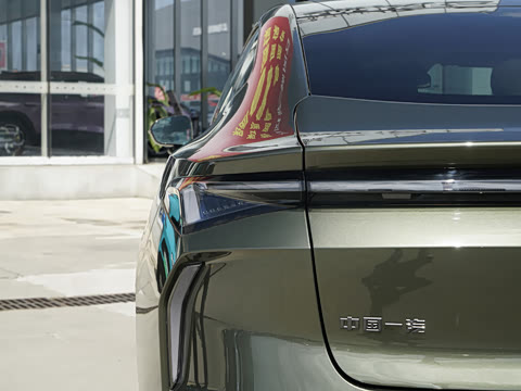 2026�� ���� 565 Plus