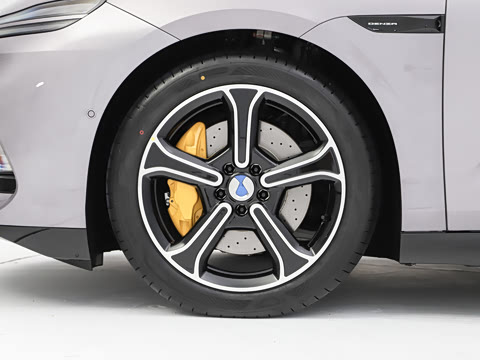 2026�� Z9S �����