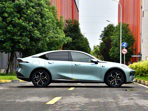 2026�� 240Ultra��ΪǬ��ADS SE��