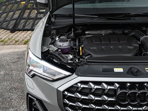 2026�� quattro 45�����ذ� 45TFSI quattro ʱ�ж�����