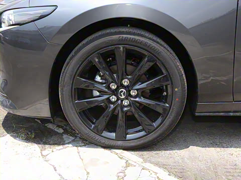 2025�� 2.0L �Զ���ҫ��