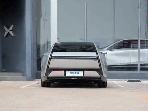 2025�� 702 ������ Ultra