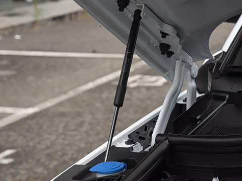 2026�� 400PS Dynamic SE