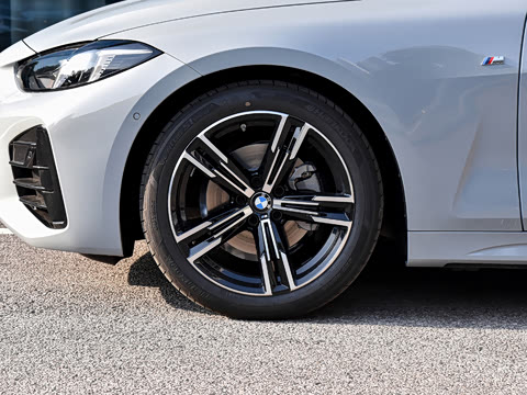 2026�� 425i M�˶���װ