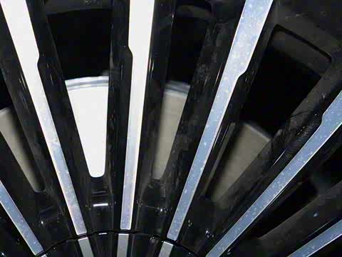 2025�� 185KM�����