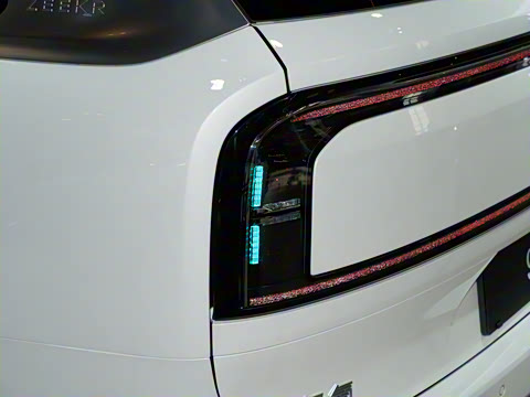 2025�� Ultra�� 70kWh