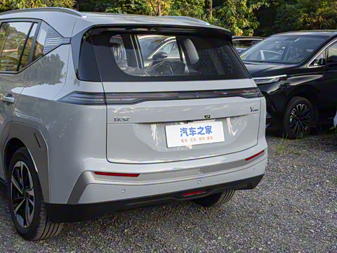 2025�� Plus 610 ������