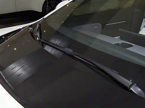 2025�� �Ŀ� Max���̰�