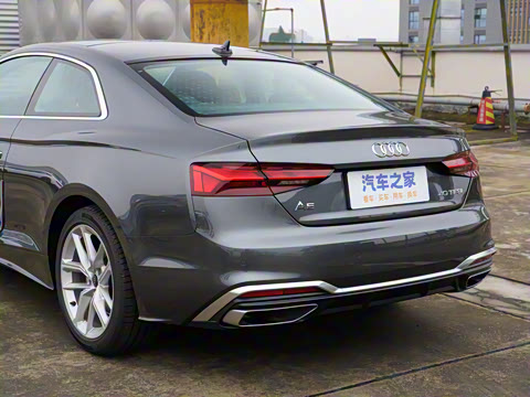 2025�� Coupe 40 TFSI ʱ�ж�����