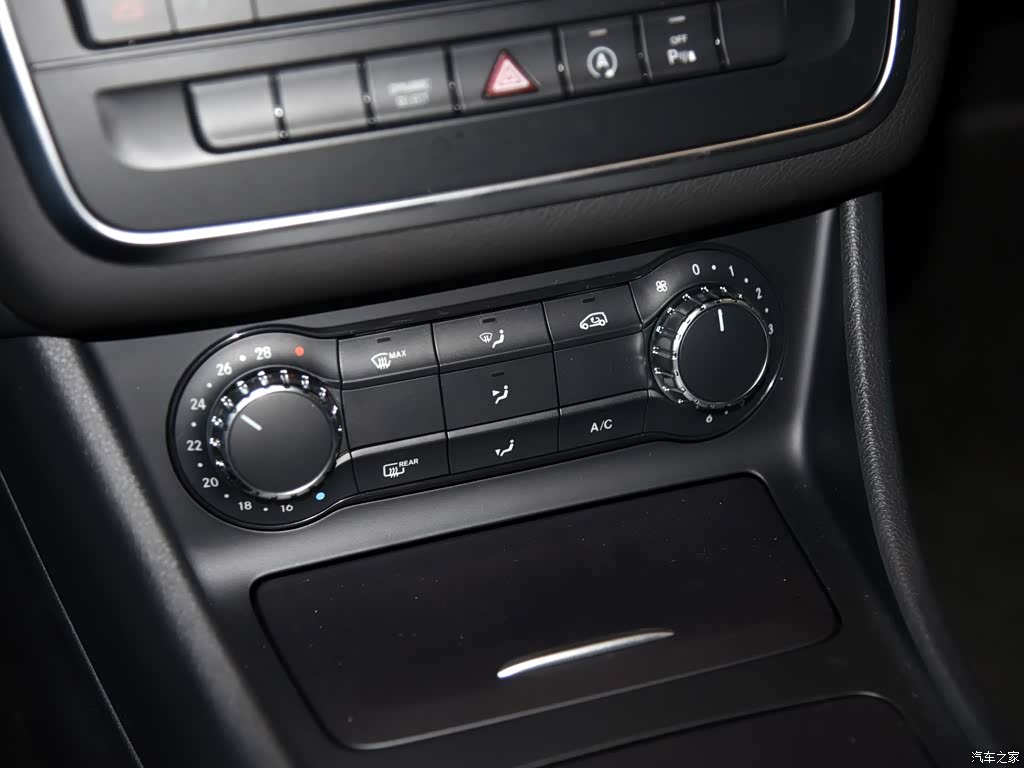 奔驰(进口) 奔驰cla级 2016款 cla 200 动感型