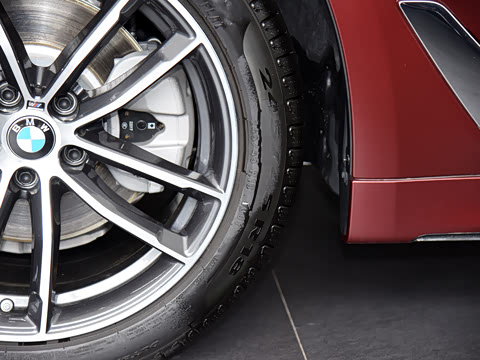 2021�� �Ŀ� 525Li M�˶���װ