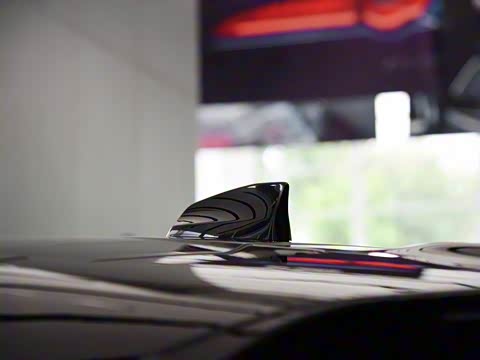 2017�� P380 R-DYNAMIC SE