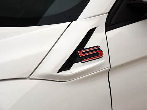 2016�� 1.6T �ֶ�������