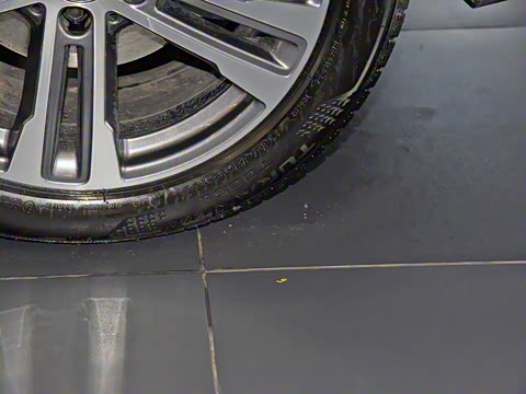 2021�� �Ŀ� E 260 L �˶���