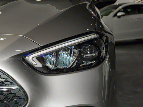 2022�� C 260 L �˶���