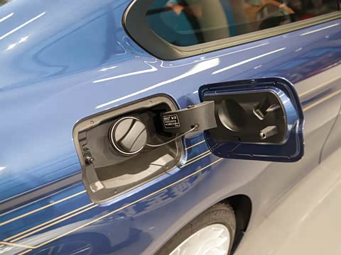 2016�� B4 BITURBO Coupe