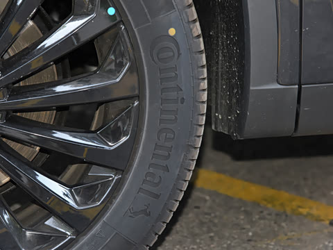 2021�� 400T �������