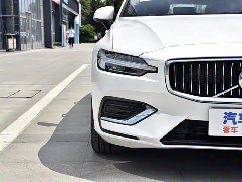 2021�� B4 ���ݺ�����