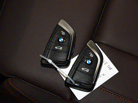 2021�� �Ŀ� sDrive25i ��ҹ��