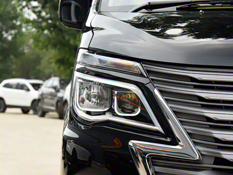 2022�� �ܶ��� M5L 1.6L ������ 9��