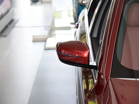 2021�� �Ŀ� 525Li M�˶���װ