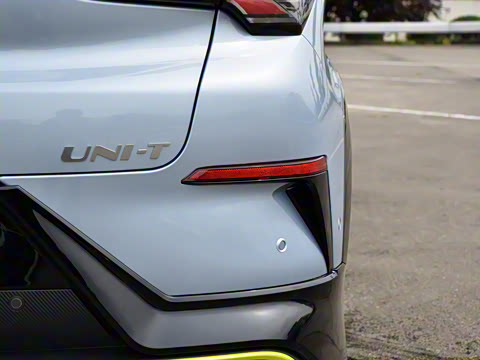 2021�� 1.5T �˶��� �콢��