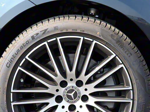 2022�� C 260 L �˶���