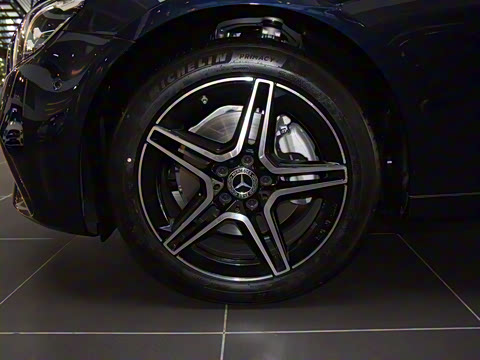 2021�� �Ŀ� E 260 ʱ�����˶���