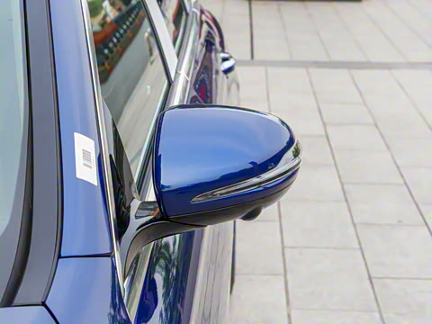 2021�� E 350 e L ���ʽ��϶����γ�