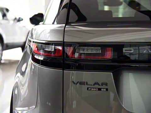 2017�� P380 R-DYNAMIC SE