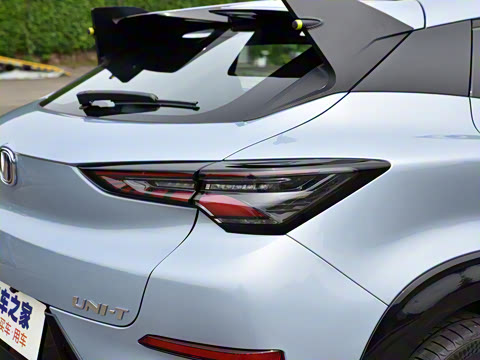 2021�� 1.5T �˶��� �콢��