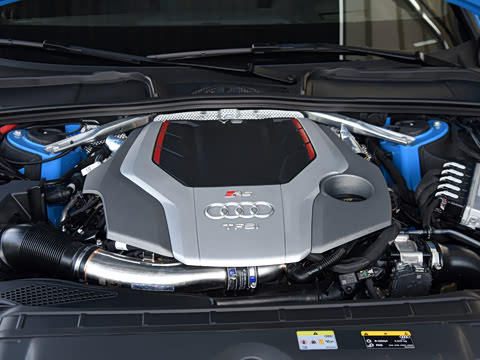 2021�� RS4 Avant ���װ�