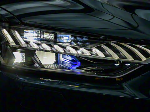 2022�� 55 TFSI quattro S-line edition one���а�