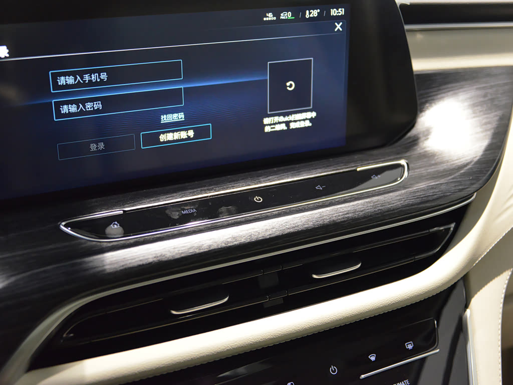 Buick GL8 III Рестайлинг, Минивэн: фото поколения