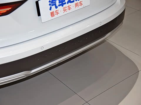 2022�� Cross Country B5 AWD �����