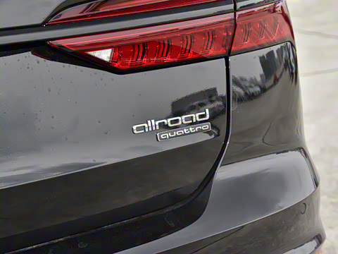 2022�� allroad quattro ̽���� 55 TFSI ����ԽҰ��