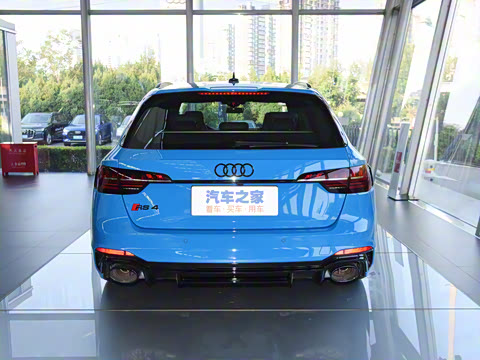 2021�� RS4 Avant ���װ�