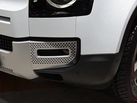 2022�� 110 P400e