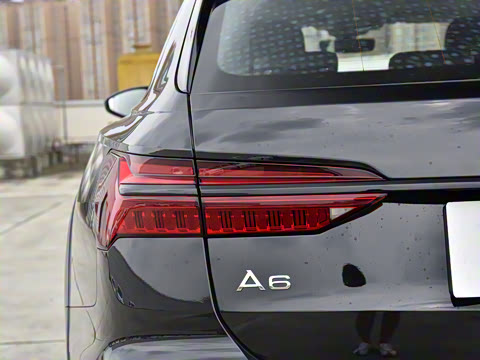 2022�� allroad quattro ̽���� 55 TFSI ����ԽҰ��