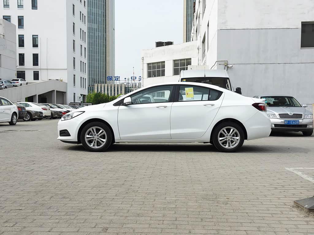 Chevrolet Cruze I Рестайлинг, Седан: фото поколения